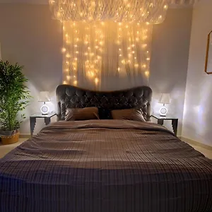 غرفتين بالقرب من مسجد القبلتين شقة