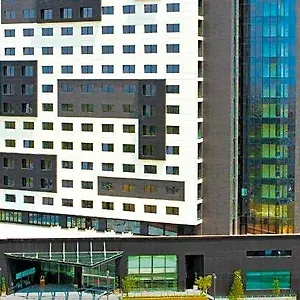 Ramada Plaza By Wyndham Tekstilkent فندق